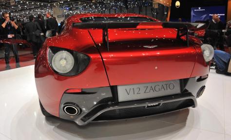 Aston Martin V12 Zagato (2)